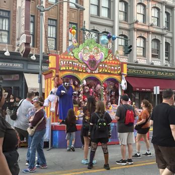 Halloween Horror Nights - Haunted Houses Near Me - Orlando, Florida