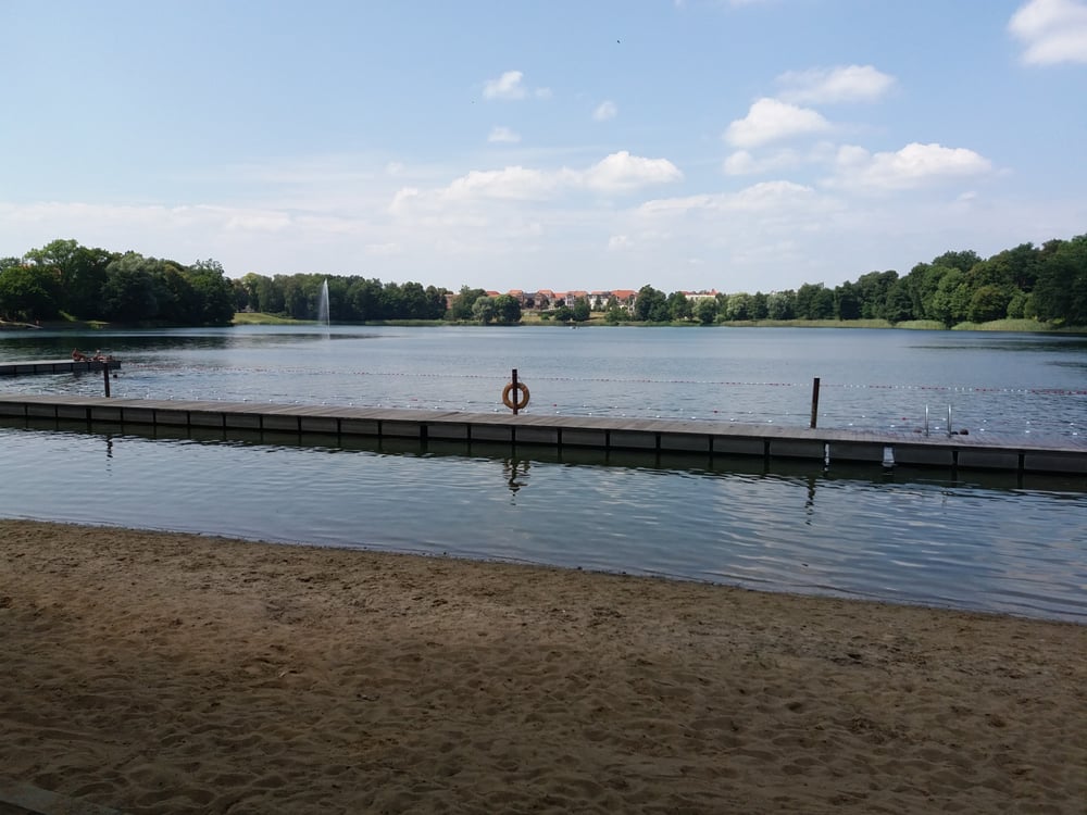 BADEANSTALT GLAMBECKER SEE AdolfFriedrichStr. 11, Neustrelitz, MecklenburgVorpommern BADEANSTALT GLAMBECKER SEE AdolfFriedrichStr. 11, Neustrelitz, MecklenburgVorpommern