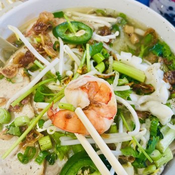 Chao Vit Thien-Huong - a bowl of noodle with shrimp and vegetables - Vietnamese Near Me - San Jose, California Chao Vit Thien-Huong - a bowl of noodle with shrimp and vegetables - Vietnamese Near Me - San Jose, California