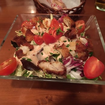 Paco España - Ensalada de la casa, parecida a la César. - Tapas/Small Plates Near Me - Seville, SE Paco España - Ensalada de la casa, parecida a la César. - Tapas/Small Plates Near Me - Seville, SE