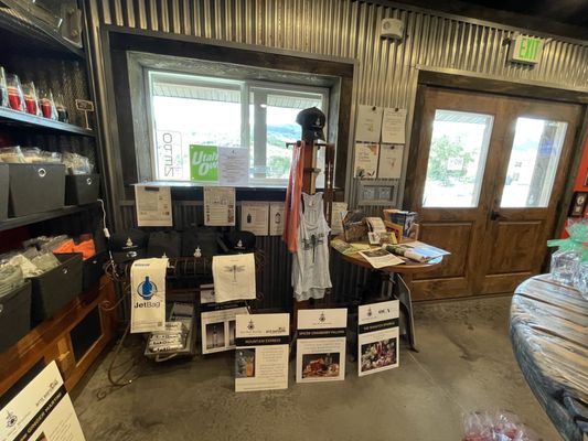 New World Distillery by null