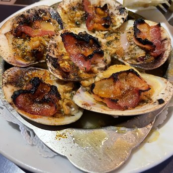Cliff's Rendezvous Restaurant - Can't go wrong with their clams casino. - American Near Me - Riverhead, New York Cliff's Rendezvous Restaurant - Can't go wrong with their clams casino. - American Near Me - Riverhead, New York