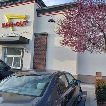 In-N-Out Burger - Gf civic - Burgers Near Me - West Sacramento, California In-N-Out Burger - Gf civic - Burgers Near Me - West Sacramento, California