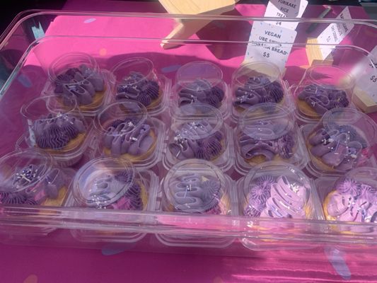 Cake Therapy by null