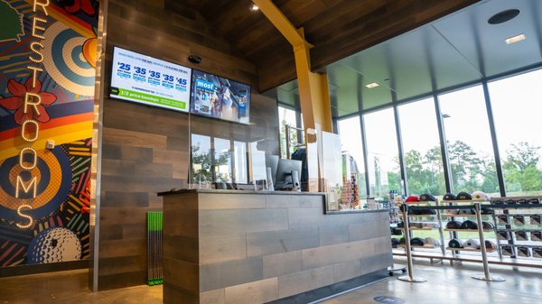 Topgolf by null