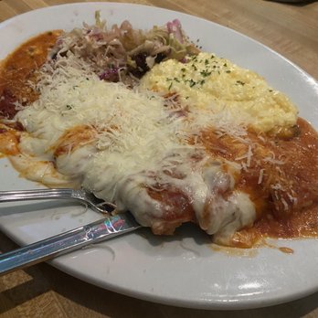 Acqua e Farina - Pollo de alla Parmigiana - Italian Near Me - Hayward, California