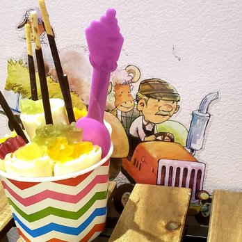 Sky Roll Ice Cream - Ice Cream & Frozen Yogurt Near Me - Santa Ana, California