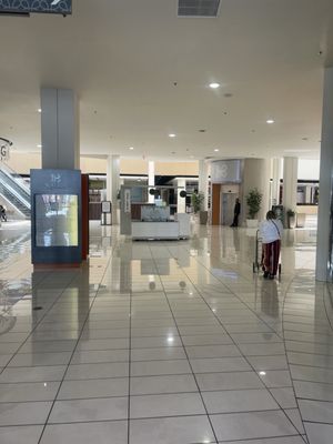 Baldwin Hills Crenshaw by null