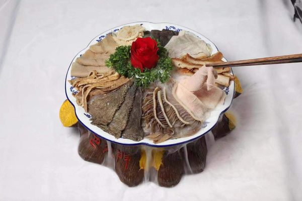 3 Kingdoms Hot Pot by null