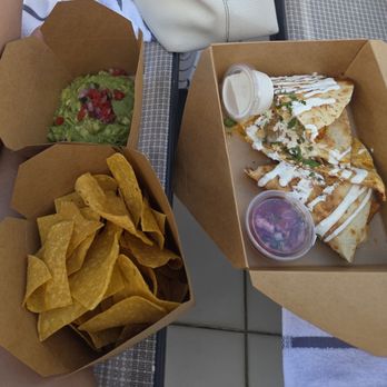 Serena - Chicken and cheese Quesadillas,  guacamole and chips by the poolside atmosphere Serena - Mexican Near Me - Miami Beach, Florida