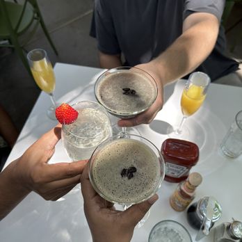 Cafeteria 15L - Espresso Martini, Spritzer - Breakfast & Brunch Near Me - Sacramento, California