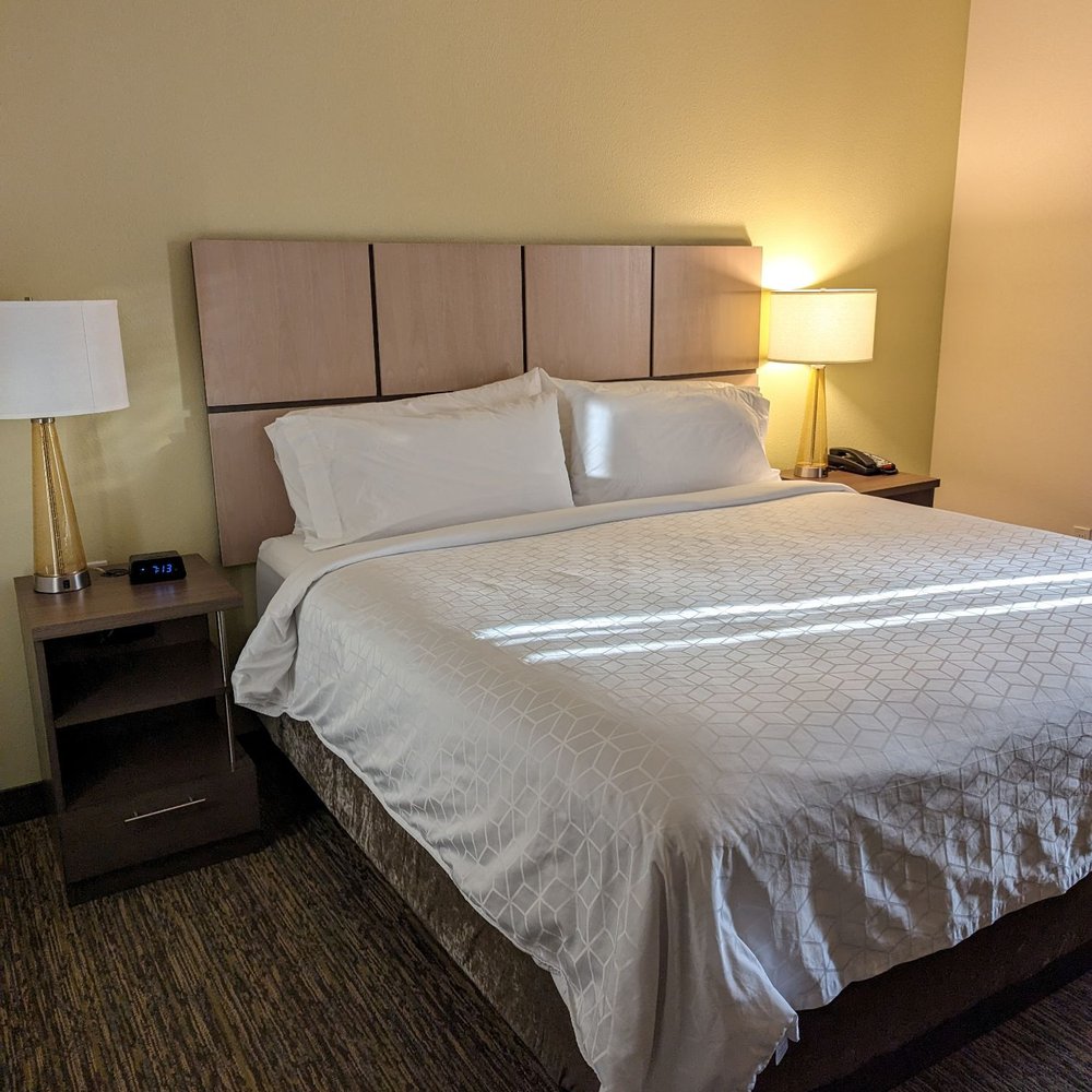 Candlewood Suites - Hotels Near Me - Lodi, California