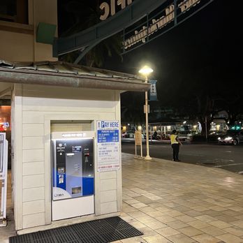 The Beach House - an atm machine at night - Bars Near Me - Honolulu, Hawaii The Beach House - an atm machine at night - Bars Near Me - Honolulu, Hawaii