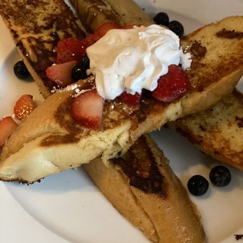 801 Restaurant & Bar - Bailey's French Toast - Bars Near Me - Washington, DC, District of Columbia