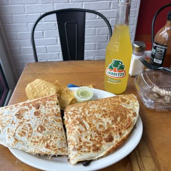 Los Tacos Hermanos - Mexican Near Me - Somerville, Massachusetts Los Tacos Hermanos - Mexican Near Me - Somerville, Massachusetts