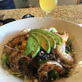 Simmzy's - Shrimp salad circa 2016 - American Near Me - Manhattan Beach, California