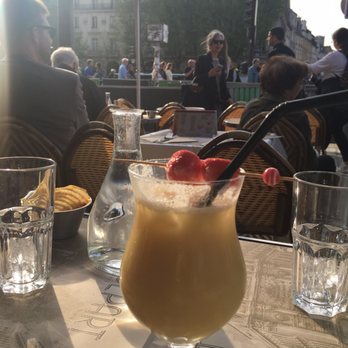 Le Départ Saint Michel - Brasseries Near Me - Paris, 75 Le Départ Saint Michel - Brasseries Near Me - Paris, 75