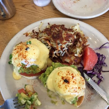 Glo's - California Eggs Benedict - Breakfast & Brunch Near Me - Seattle, Washington Glo's - California Eggs Benedict - Breakfast & Brunch Near Me - Seattle, Washington