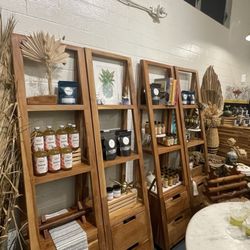 Hawaiian Vinegar Company - Ok. So the rolling pins are towards the bottom right, just BEHIND the table. (3-pieces)