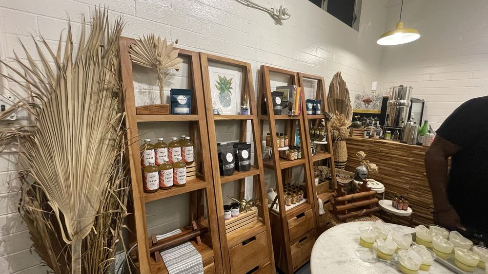 Hawaiian Vinegar Company Logo