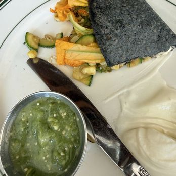 Corazon Comedor - Quesadilla de queso con flor de calabaza - Mexican Near Me - Santa Barbara, California