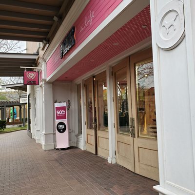 The Mall at Partridge Creek by null