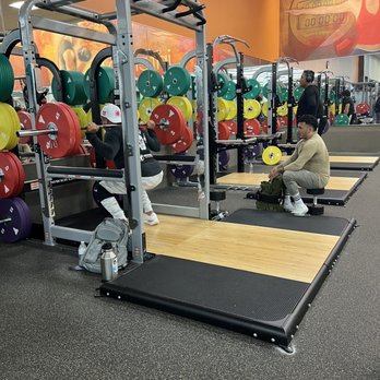 LA Fitness - Modernized weights sections and platforms. - Gyms Near Me - Laurel, Maryland LA Fitness - Modernized weights sections and platforms. - Gyms Near Me - Laurel, Maryland