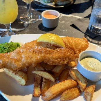 Bread Street Kitchen & Bar - Fish and chips - British Near Me - Edinburgh, EDH Bread Street Kitchen & Bar - Fish and chips - British Near Me - Edinburgh, EDH