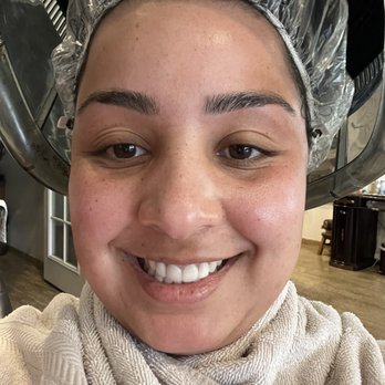Mali's Studio - Getting a deep conditioner after full face threading by Mali - Hair Salons Near Me - Woodland Hills, California