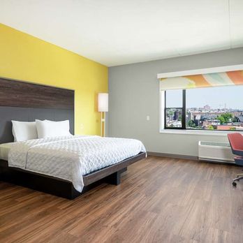 Tru by Hilton Baltimore Harbor East - Guest room - Hotels Near Me - Baltimore, Maryland Tru by Hilton Baltimore Harbor East - Guest room - Hotels Near Me - Baltimore, Maryland