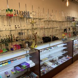 Mohegan Smoke Shop - BIGGEST SELECTION OF GLASS PIPES, WATER PIPES , RIGS AND GLASS ACCESSORIES