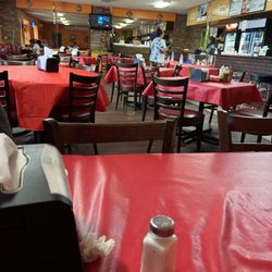 Tacos Goyo - Dining room
