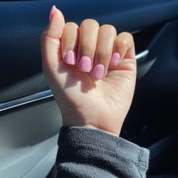Q T Nails