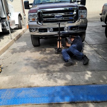 Diesel Specialist - Front diff leak due to the breather tube falling off - Auto Repair Near Me - Downey, California Diesel Specialist - Front diff leak due to the breather tube falling off - Auto Repair Near Me - Downey, California