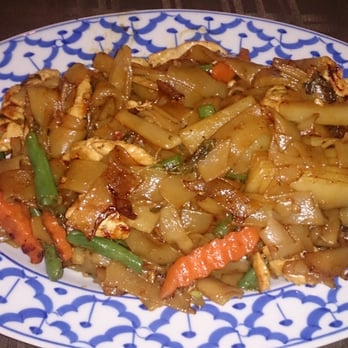 Ann's Thai Kitchen - Padkeemao with chicken, hot. - Thai Near Me - Abilene, Texas