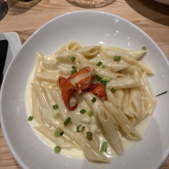 Sedona Taphouse - Lobster Mac Cheese - New American Near Me - Virginia Beach, Virginia Sedona Taphouse - Lobster Mac Cheese - New American Near Me - Virginia Beach, Virginia