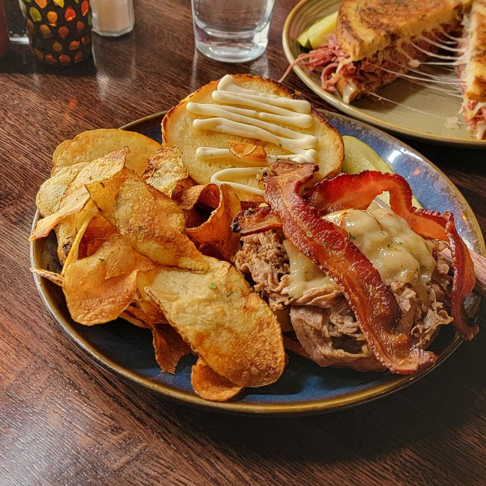 SWINGIN’ DOOR EXCHANGE 578 Photos & 937 Reviews 219 E Michigan St