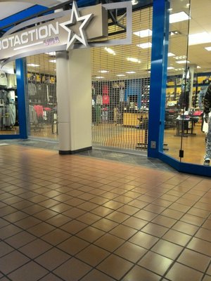 Greenbriar Mall by null