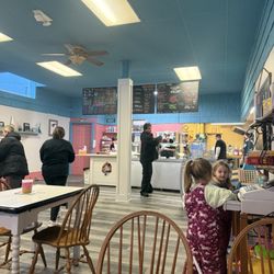 Lock 24 Ice Cream - Inside