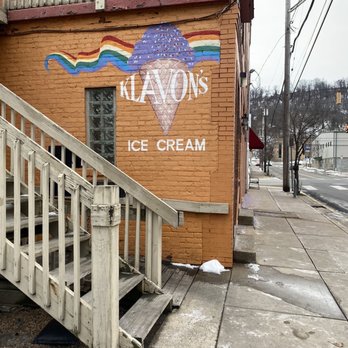 Klavon's Ice Cream Parlor - the entrance - Ice Cream & Frozen Yogurt Near Me - Pittsburgh, Pennsylvania