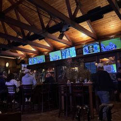 Blue Bird Inn - Date Night
