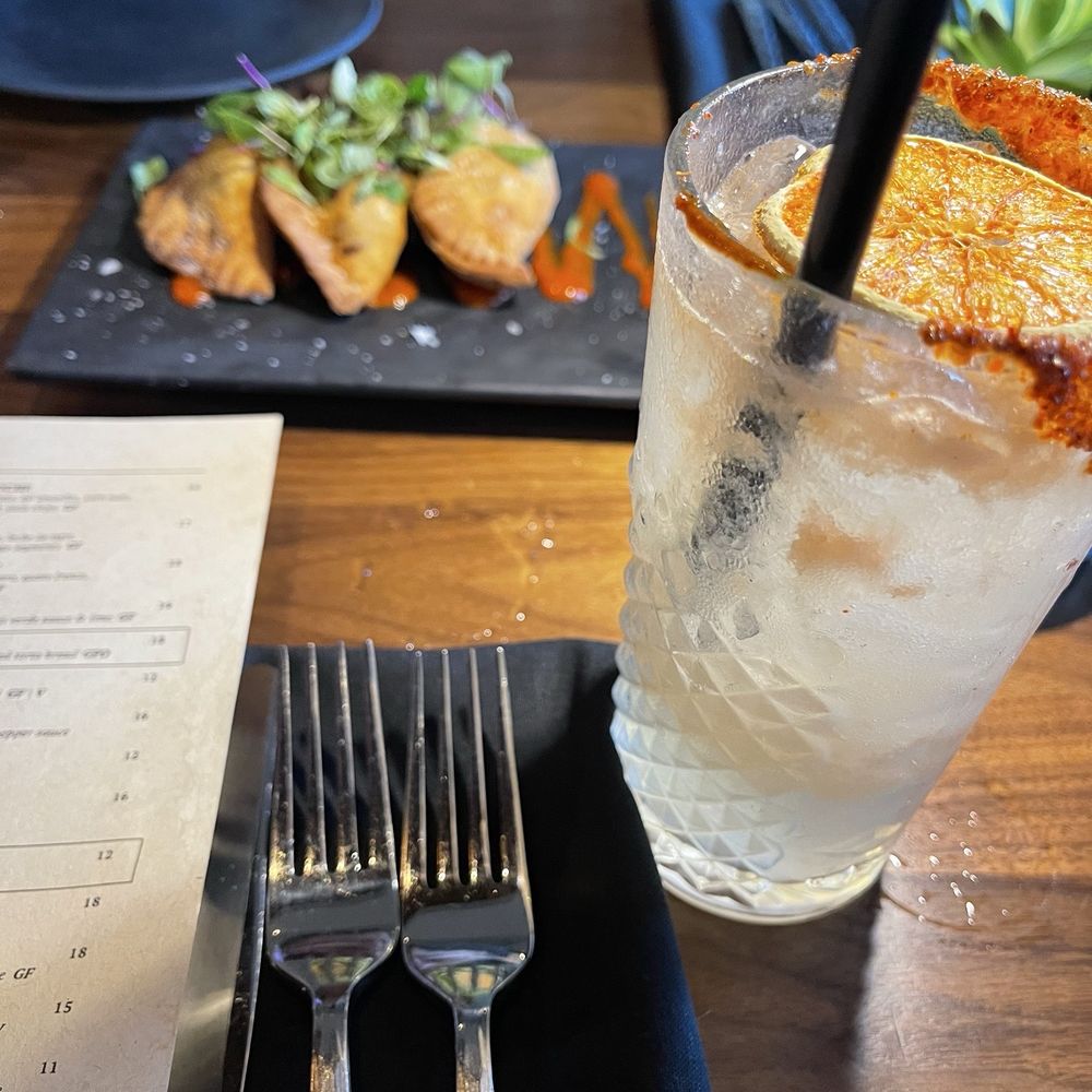 Empanadas & La paloma