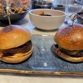 Twelvemonth - Sliders with impossible meat - Vegan Near Me - Burlingame, California Twelvemonth - Sliders with impossible meat - Vegan Near Me - Burlingame, California