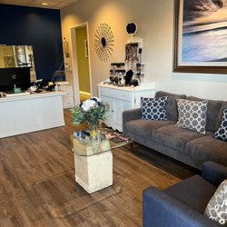 Aluna Skincare And Massage - Aluna Skincare and Massage llc lobby