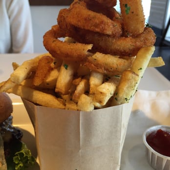 Burger Lounge - 50/50 - Burgers Near Me - Costa Mesa, California