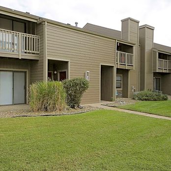 MacArthur's Lake - Apartments Near Me - Wichita, Kansas MacArthur's Lake - Apartments Near Me - Wichita, Kansas