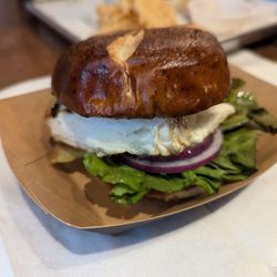 Alaskan Brewing Public House - Halibut sandwich