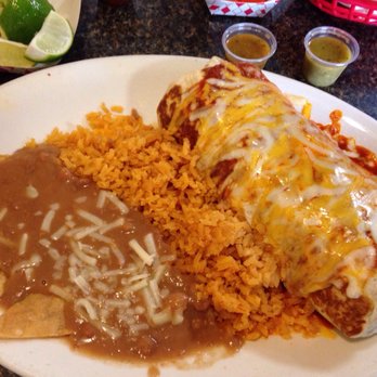 Su Casa Marquez - #26 - Carne Asada Burrito Plate - Mexican Near Me - Vancouver, Washington Su Casa Marquez - #26 - Carne Asada Burrito Plate - Mexican Near Me - Vancouver, Washington
