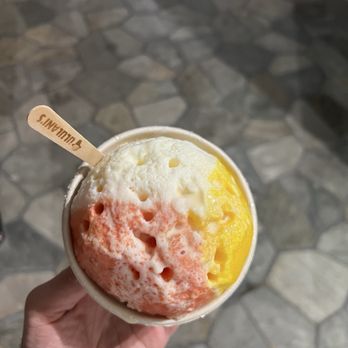 Ululani's Hawaiian Shave Ice - Desserts Near Me - Honolulu, Hawaii Ululani's Hawaiian Shave Ice - Desserts Near Me - Honolulu, Hawaii