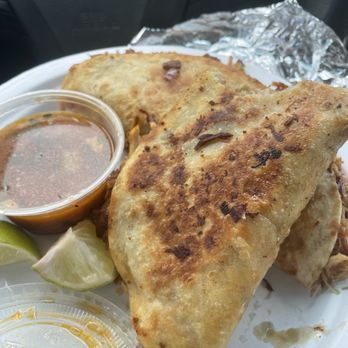 Dos Jefes - Chicken Birria Tacos - Tacos Near Me